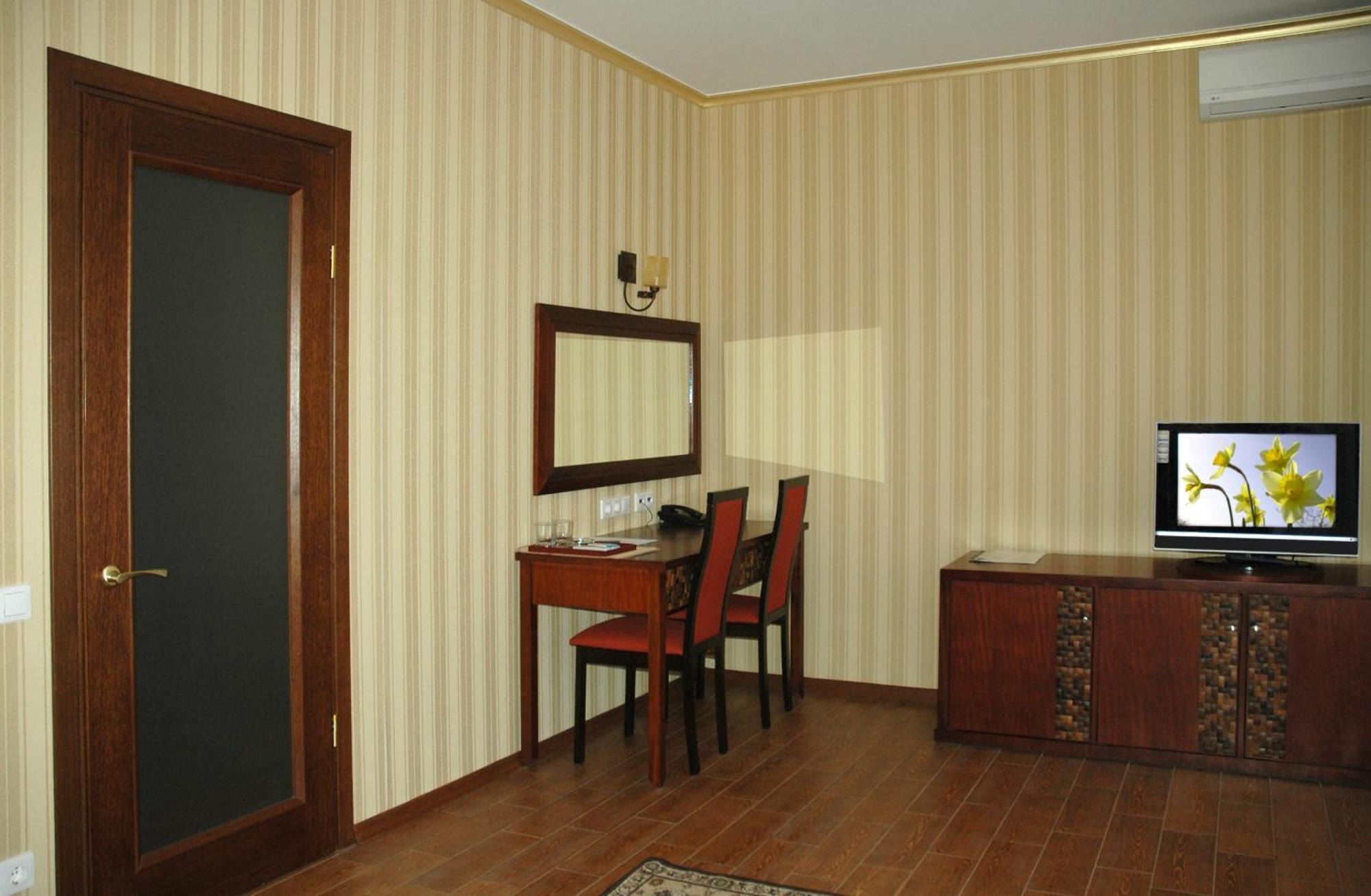 Villa Panama Odesa Exterior foto